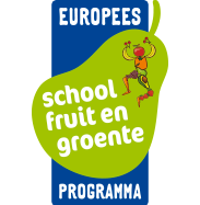 Schoolfruit deze week: stukje rettich, appel en een halve banaan
